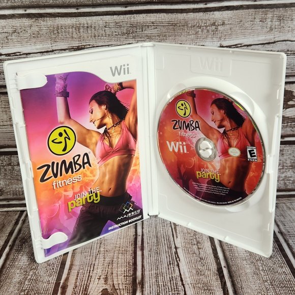 ZUMBA FITNESS Nintendo Wii Video Game Complete CIB With Manual And Belt Exercise - Picture 4 of 4